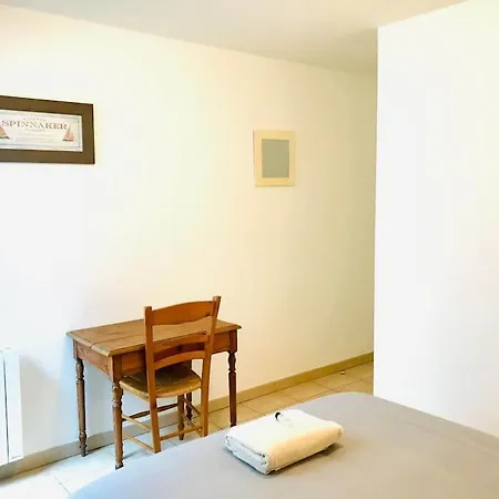 Grand Bleu Apartment *